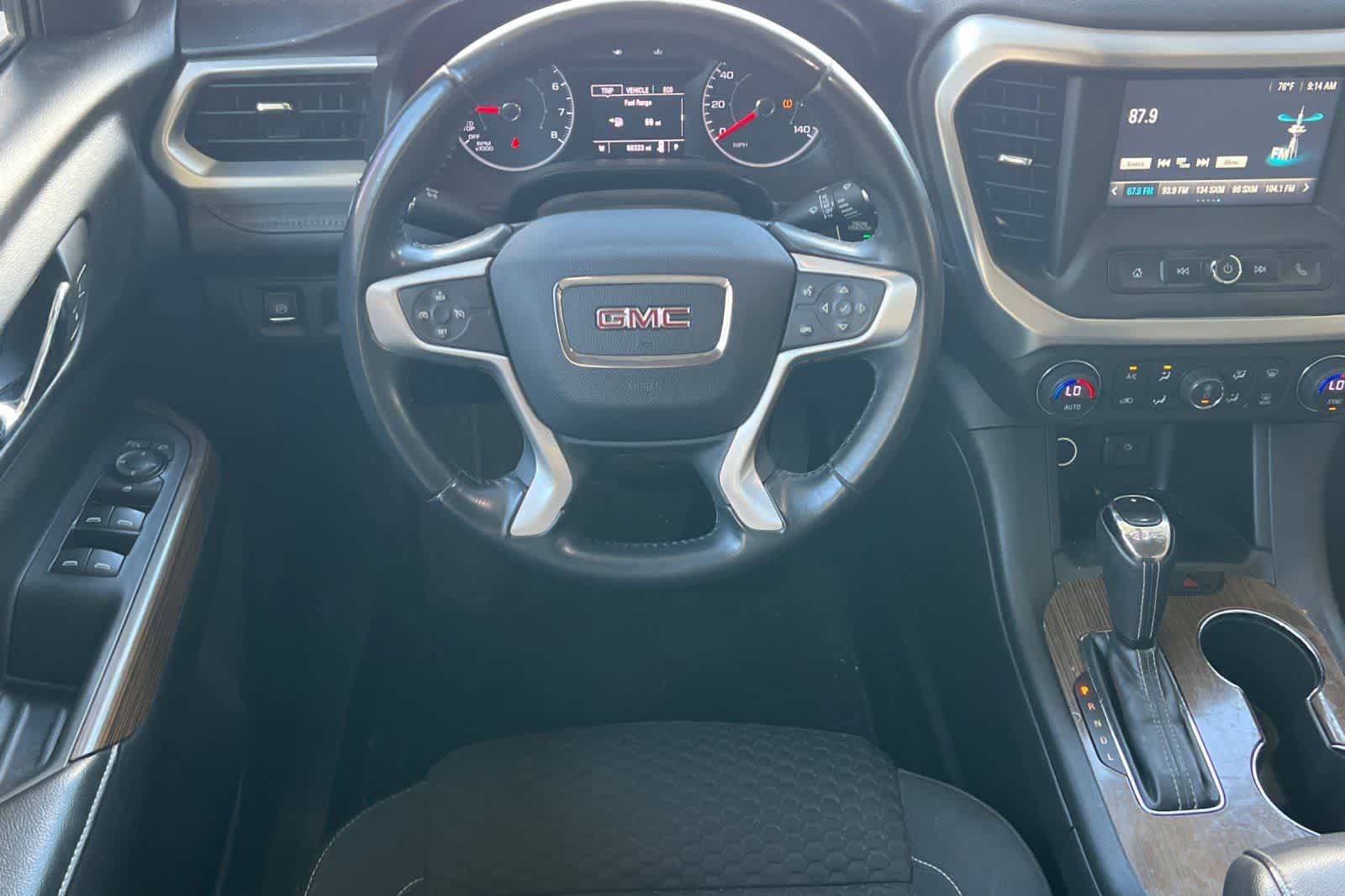 Used 2018 GMC Acadia SLE FWD image 16