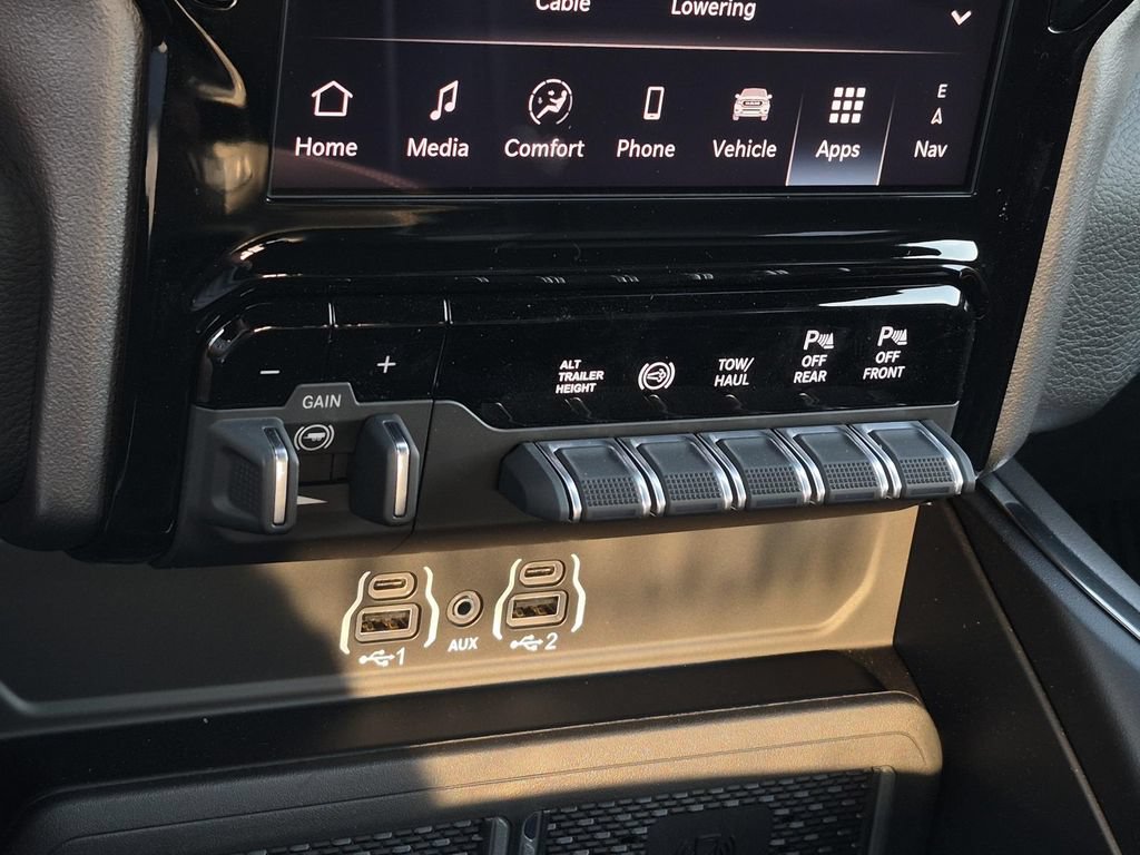 New 2027 RAM 3500 Laramie w/ Sport Appearance Package AWD/4WD image 34