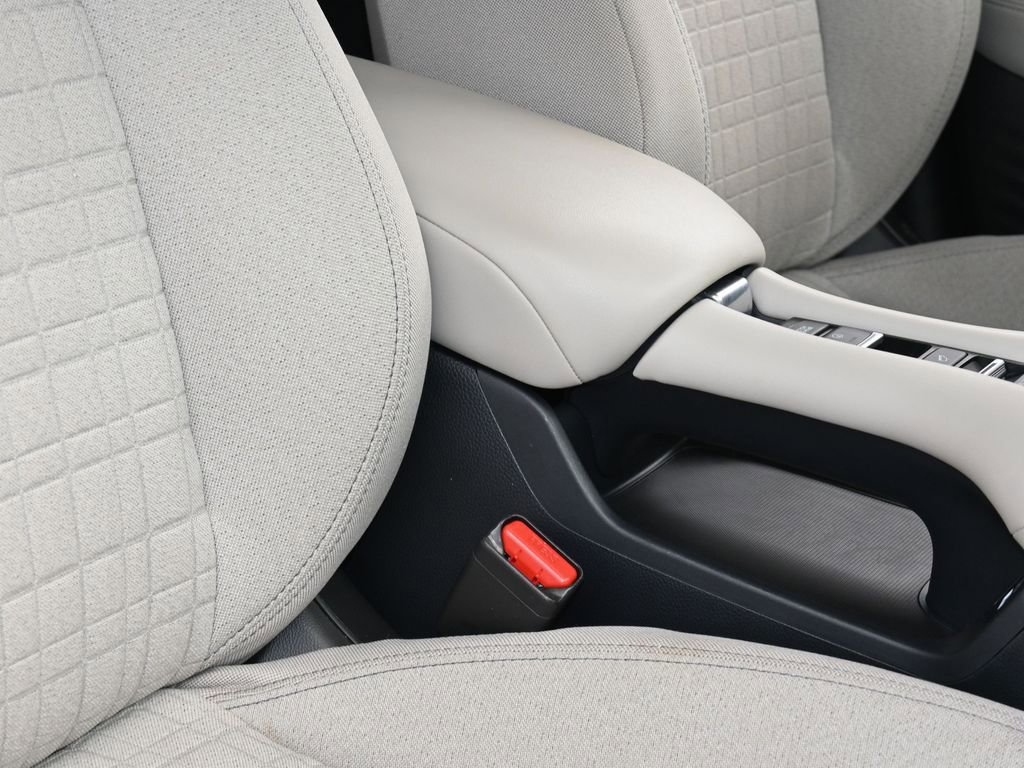 Used 2023 Honda HR-V LX image 25