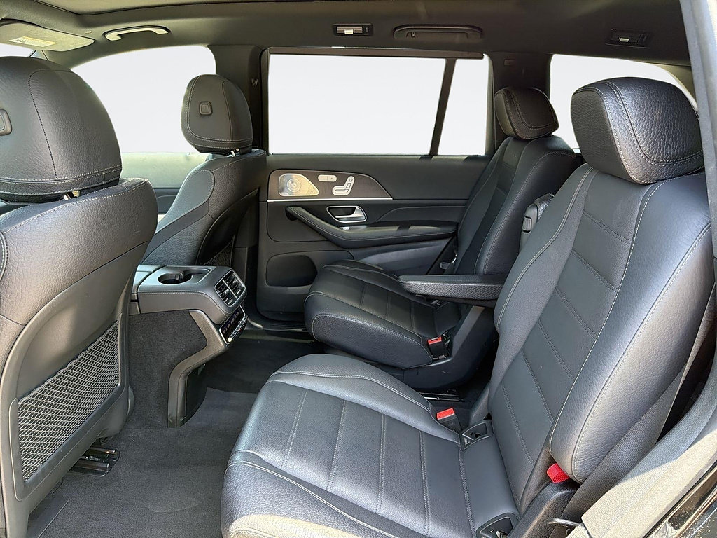 Used 2023 Mercedes-Benz GLS 580 4MATIC image 26