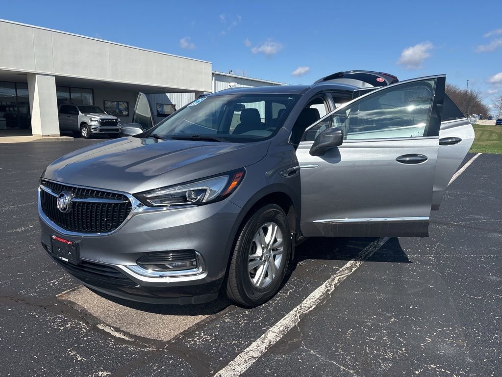 Used 2019 Buick Enclave Essence image 17