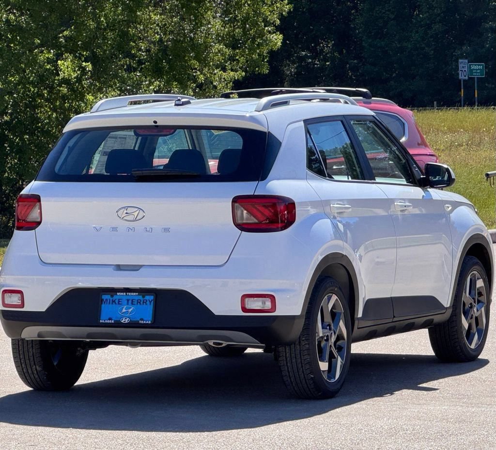 New 2026 Hyundai Venue SEL FWD image 13