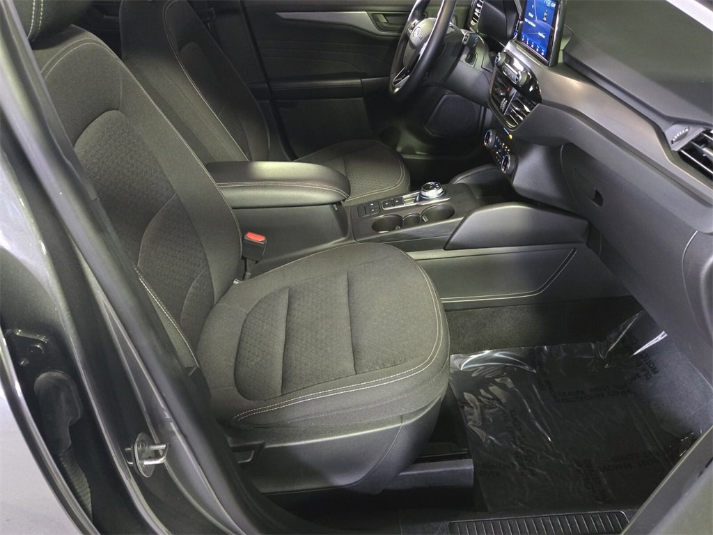 Used 2024 Ford Escape Active image 17