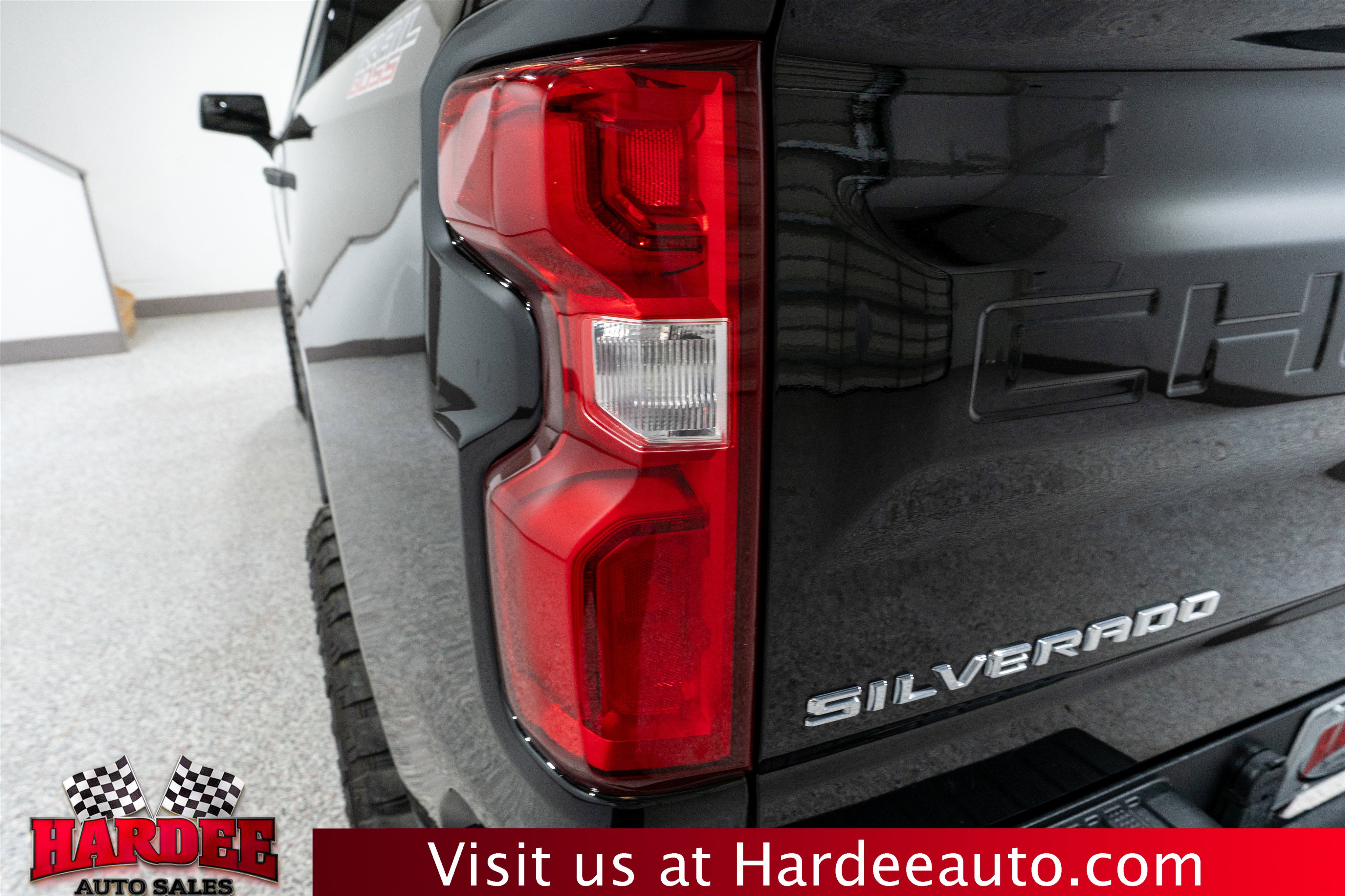 Used 2021 Chevrolet Silverado 1500 Custom Trail Boss image 8