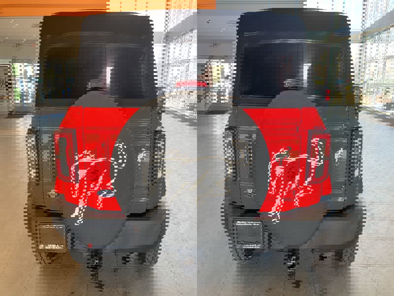 Used 2023 Ford Bronco Outer Banks image 6