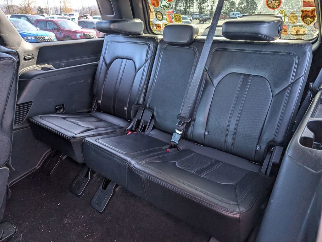 Used 2021 Ford Expedition Limited image 9