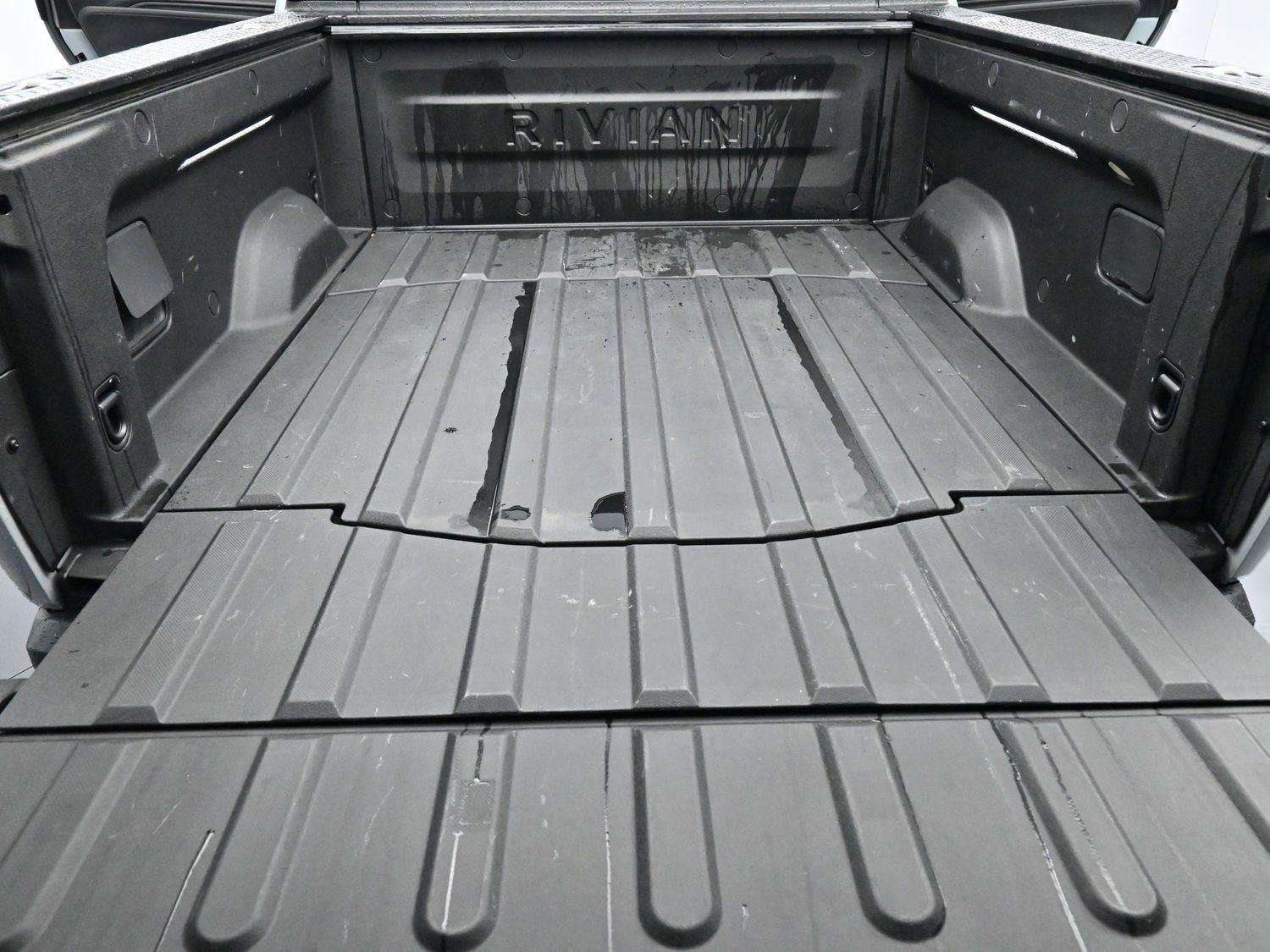 Used 2022 Rivian R1T Adventure image 33