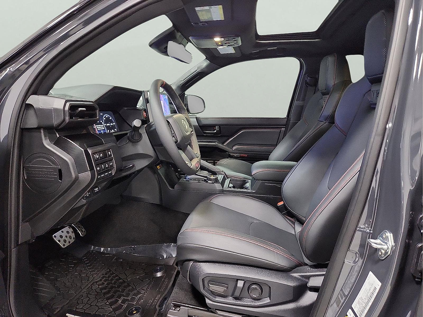 Certified 2025 Toyota Tacoma TRD Pro AWD/4WD image 11