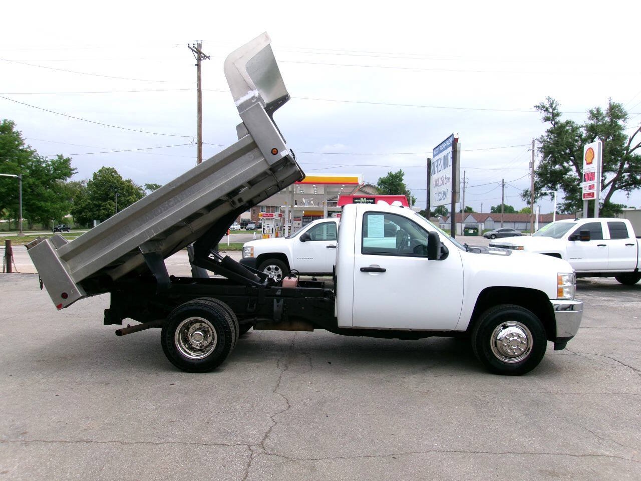 Used 2013 Chevrolet Silverado 3500 W/T w/ Snow Plow Prep Package AWD/4WD image 10