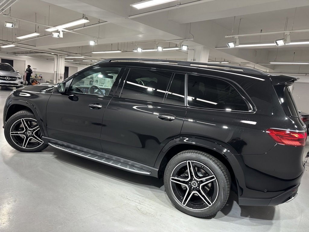 New 2026 Mercedes-Benz GLS 450 4MATIC image 13