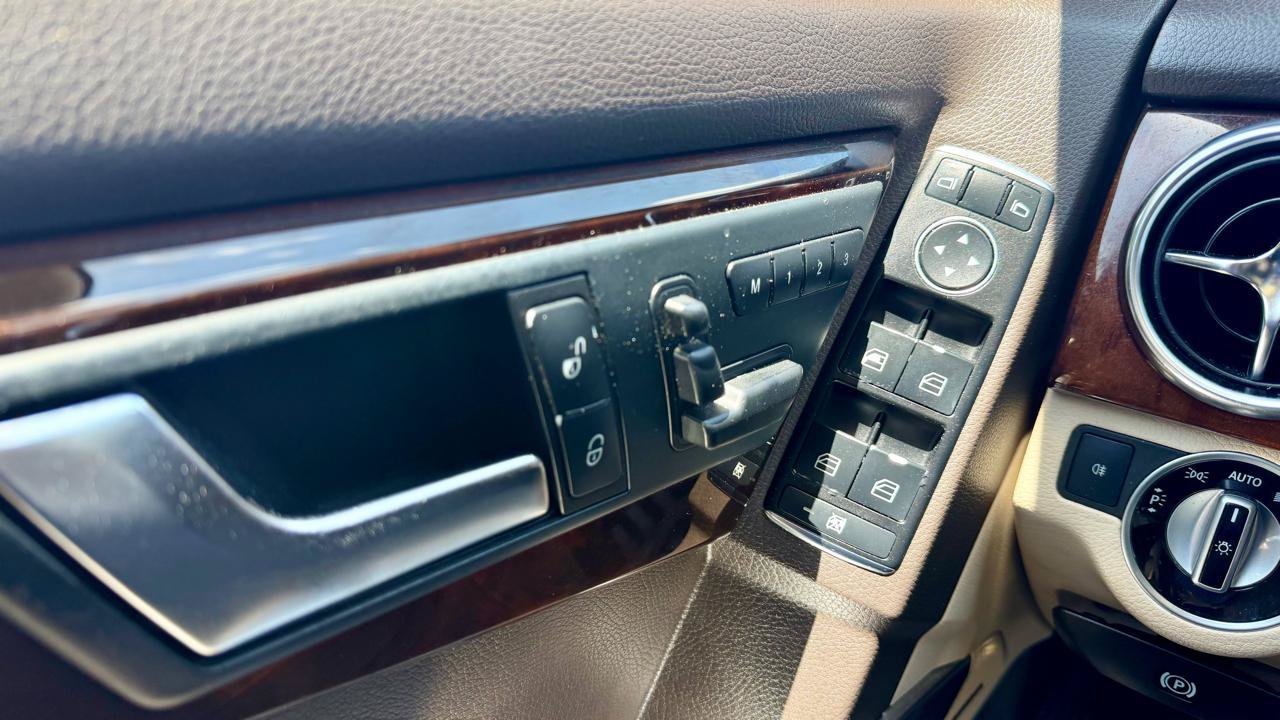 Used 2013 Mercedes-Benz GLK 350 4MATIC image 21
