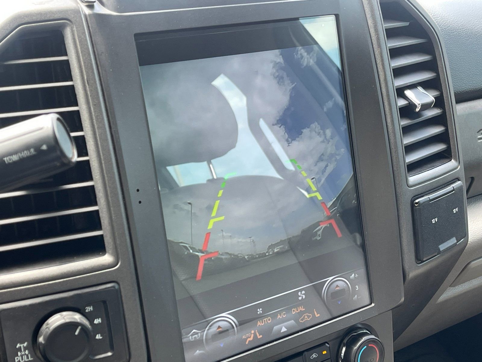 Used 2019 Ford F250 XL w/ Power Equipment Group AWD/4WD image 21