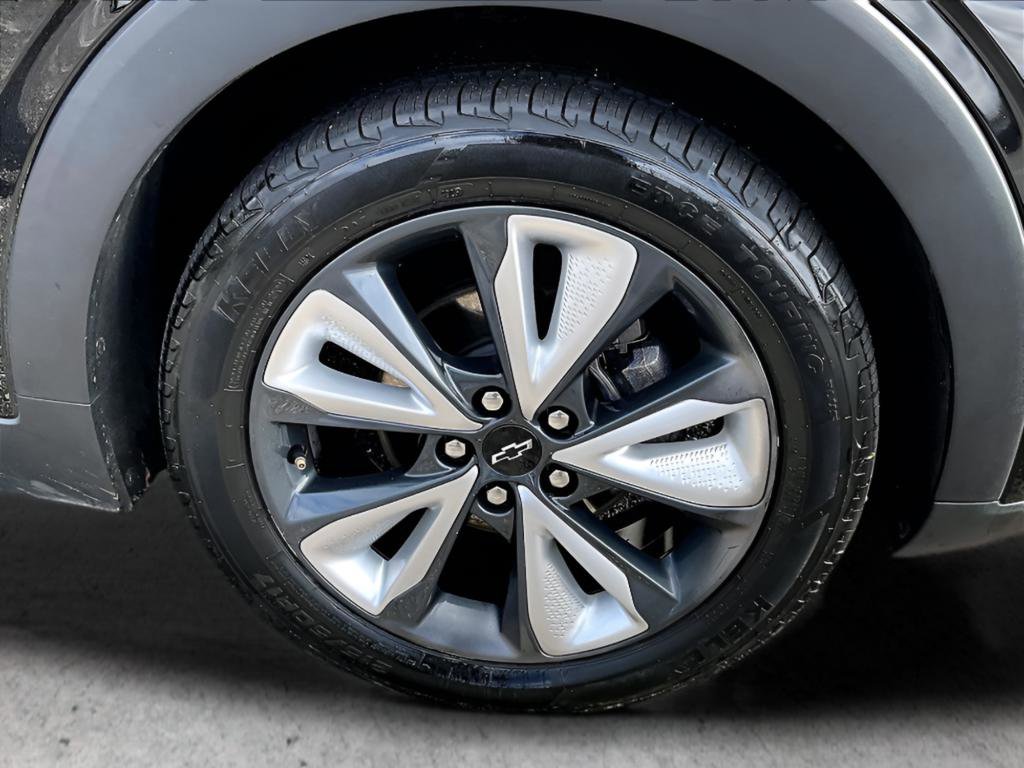 Certified 2022 Chevrolet Bolt EUV LT w/ Convenience Package image 12