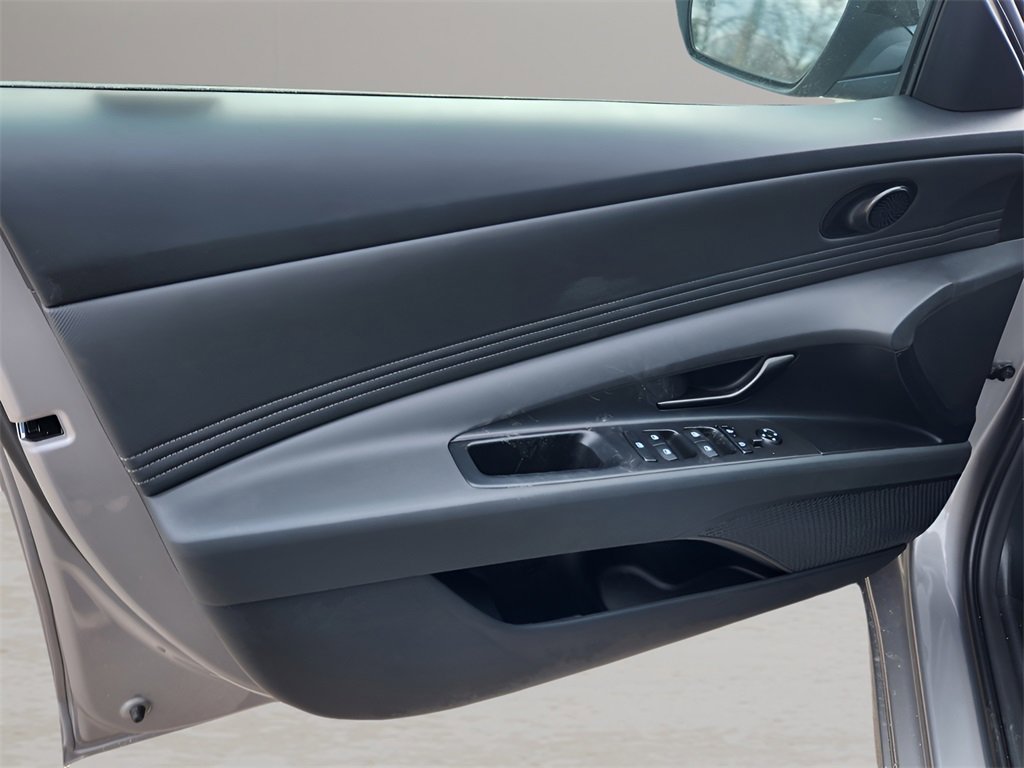 New 2026 Hyundai Elantra SEL Sport image 12