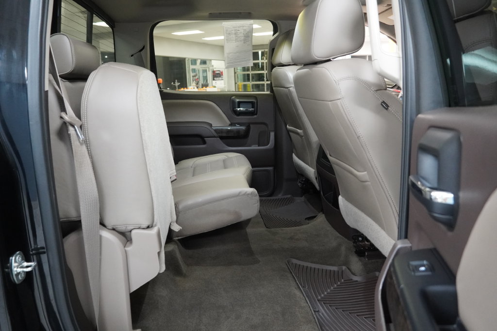 Used 2016 GMC Sierra 1500 Denali w/ Denali Ultimate Package AWD/4WD image 34
