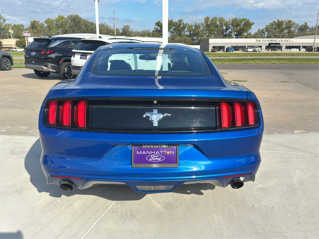 Used 2017 Ford Mustang Coupe image 9