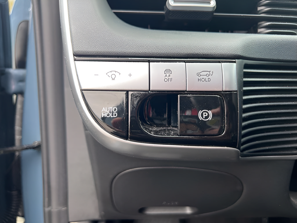 Certified 2024 Hyundai Ioniq 5 SEL AWD/4WD image 18