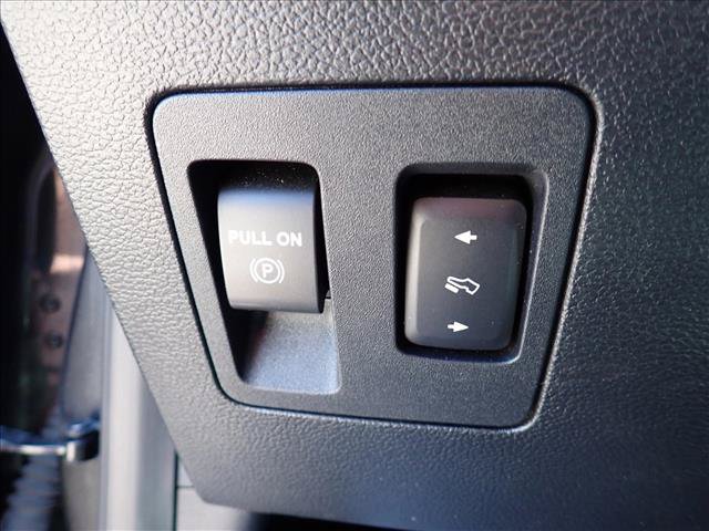 Used 2019 Ford F150 Platinum w/ Equipment Group 701A Luxury AWD/4WD image 18