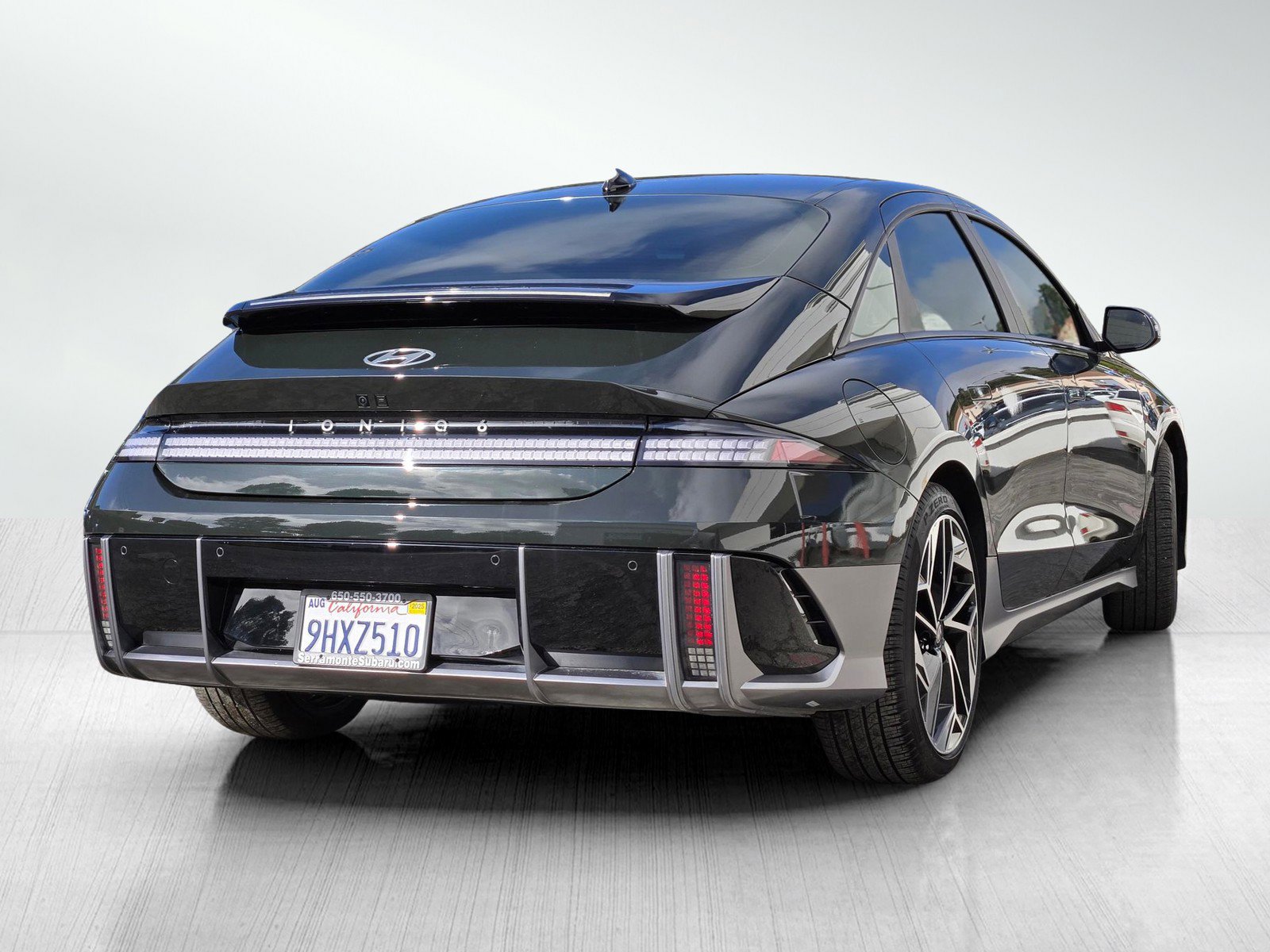 Used 2023 Hyundai Ioniq 6 SEL w/ Cargo Package image 4