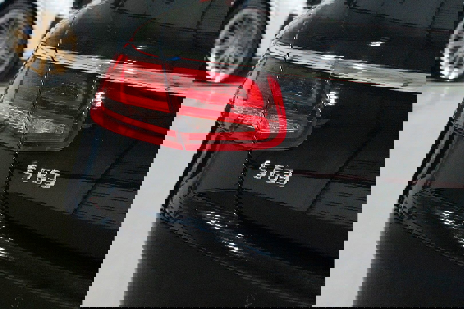 Used 2015 Mercedes-Benz S 63 AMG 4MATIC Coupe image 9