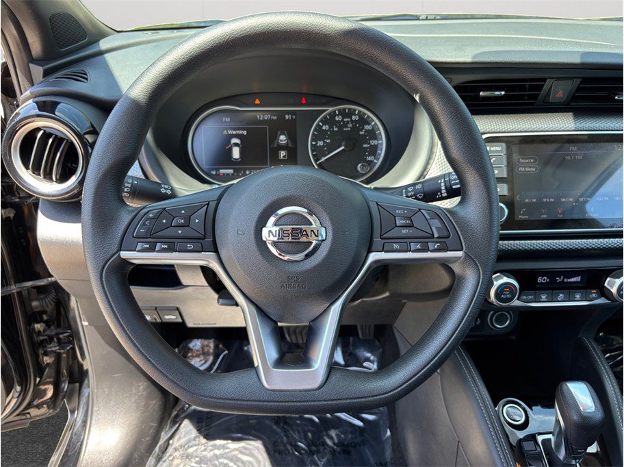 Used 2020 Nissan Kicks SV FWD image 21