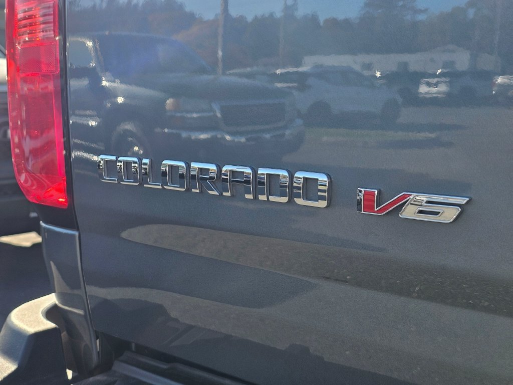Used 2019 Chevrolet Colorado ZR2 w/ Colorado ZR2 Bison Edition AWD/4WD image 15