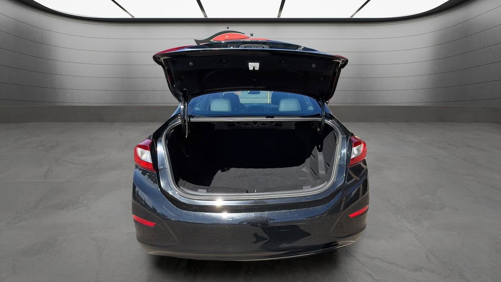 Used 2017 Chevrolet Cruze LT w/ Leather Package image 14