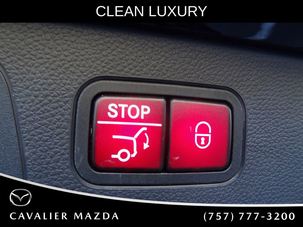 Used 2022 Mercedes-Benz GLC 300 4MATIC image 12