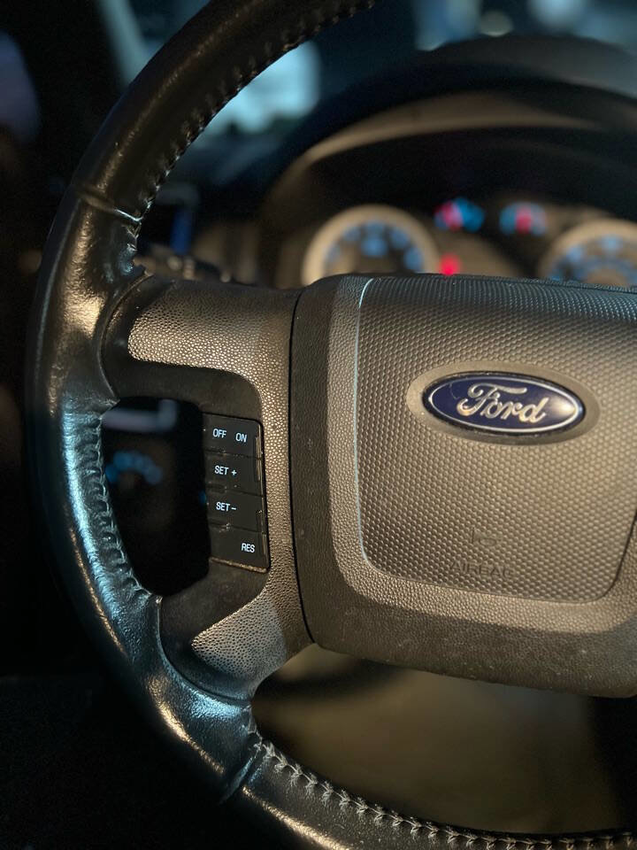 Used 2010 Ford Escape Limited image 18