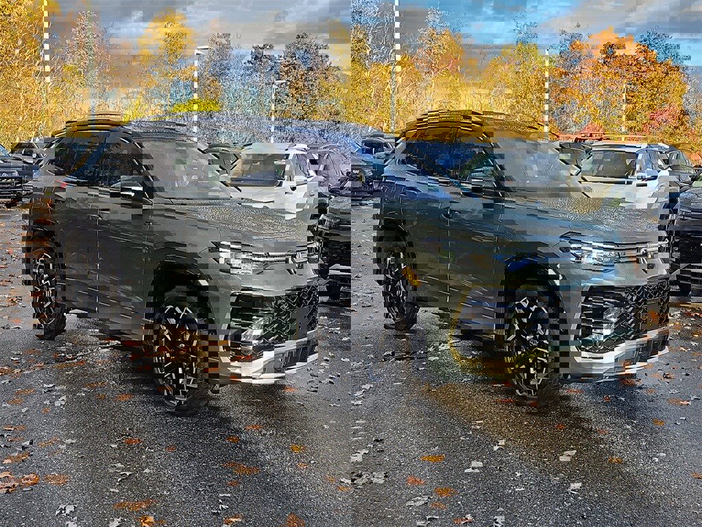 New 2026 Volkswagen Tiguan SEL R-Line image 2