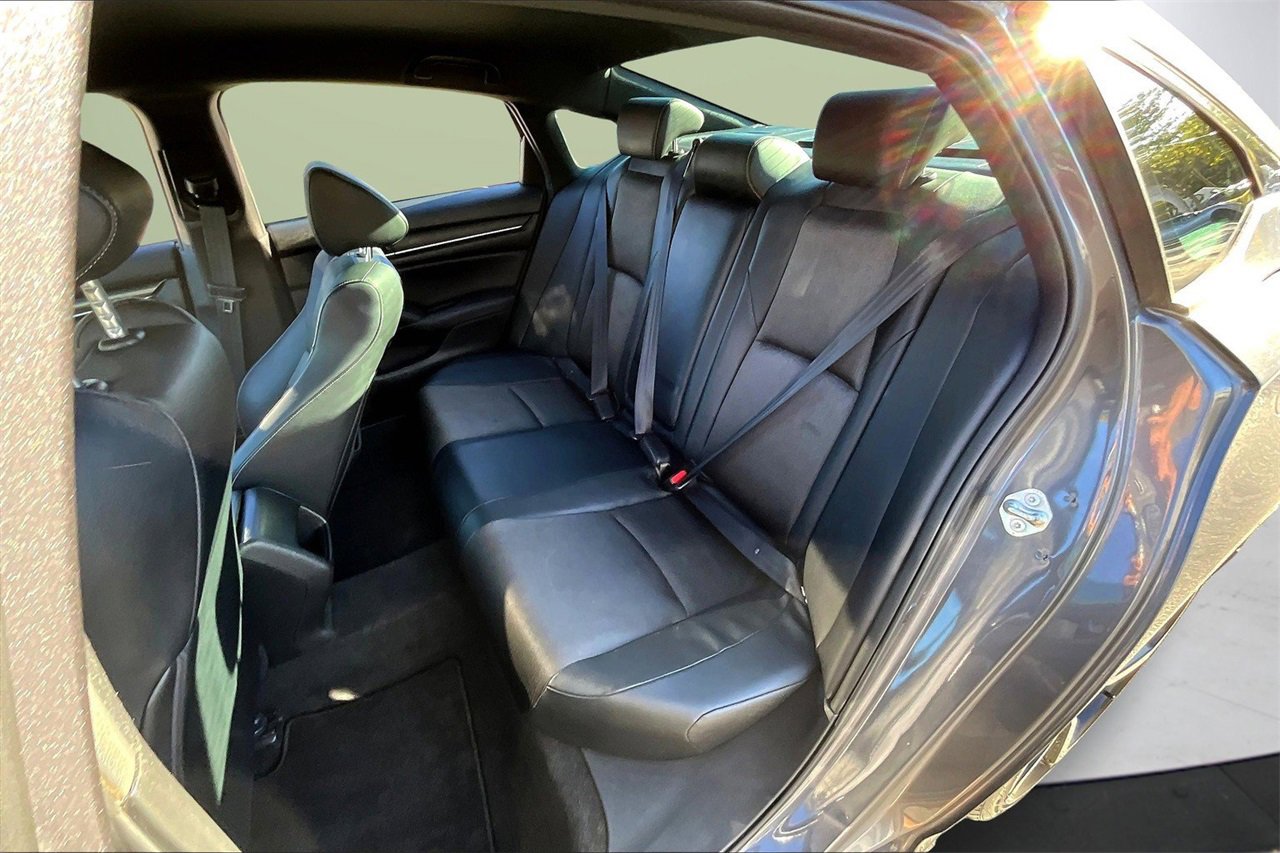 Used 2018 Honda Accord Sport image 20