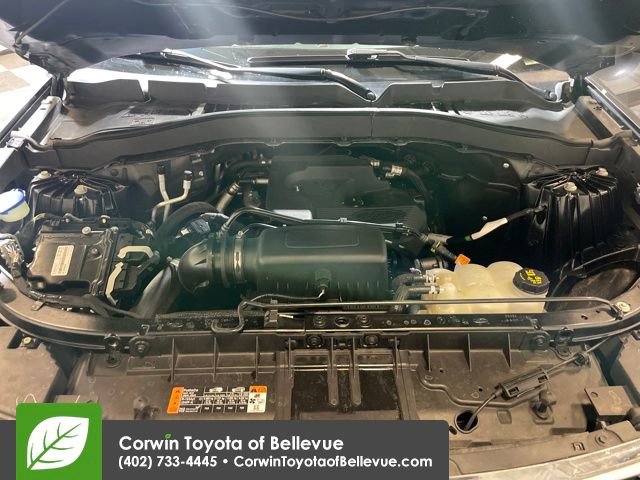 Used 2020 Ford Explorer XLT w/ Equipment Group 202A image 22