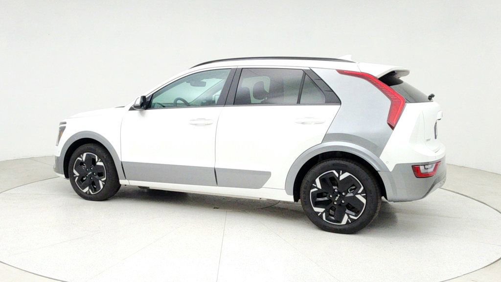 Used 2024 Kia Niro Wave w/ Wave Preserve Package image 7