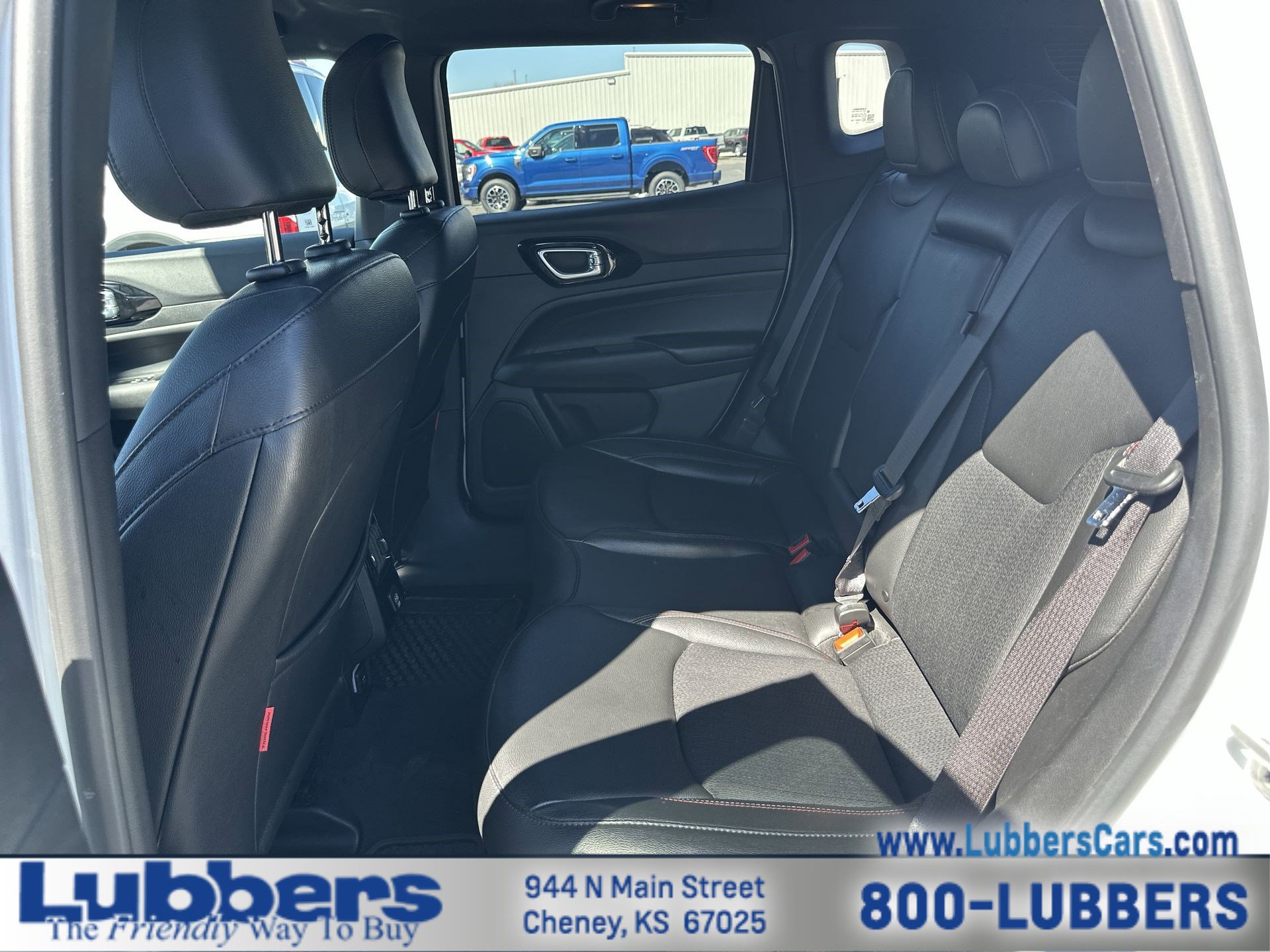 Used 2025 Jeep Compass Trailhawk w/ Trailer Tow Group AWD/4WD image 19