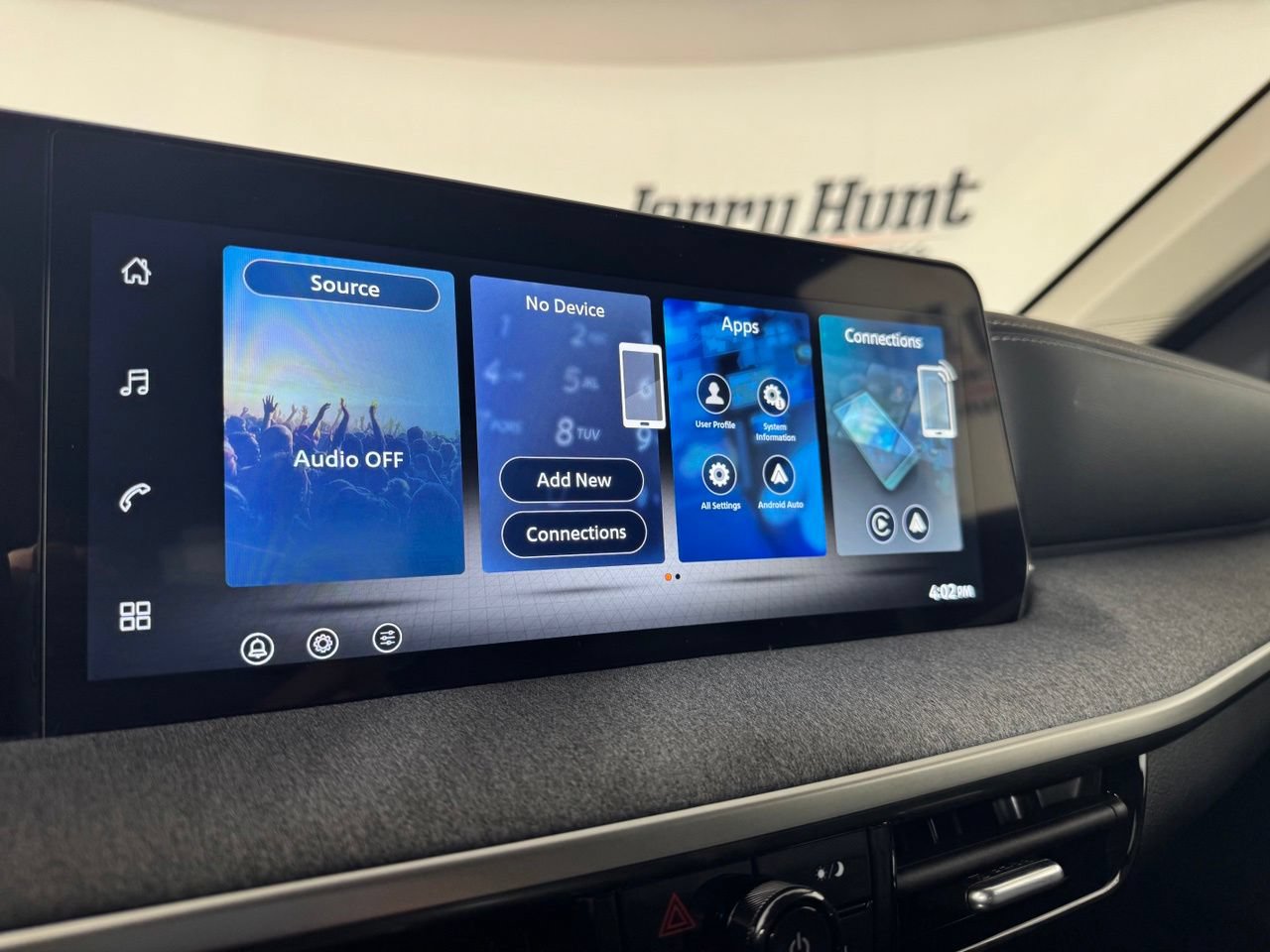 Used 2026 Nissan Kicks SV FWD image 15