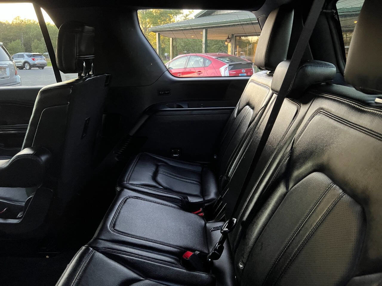 Used 2018 Ford Expedition Limited image 14
