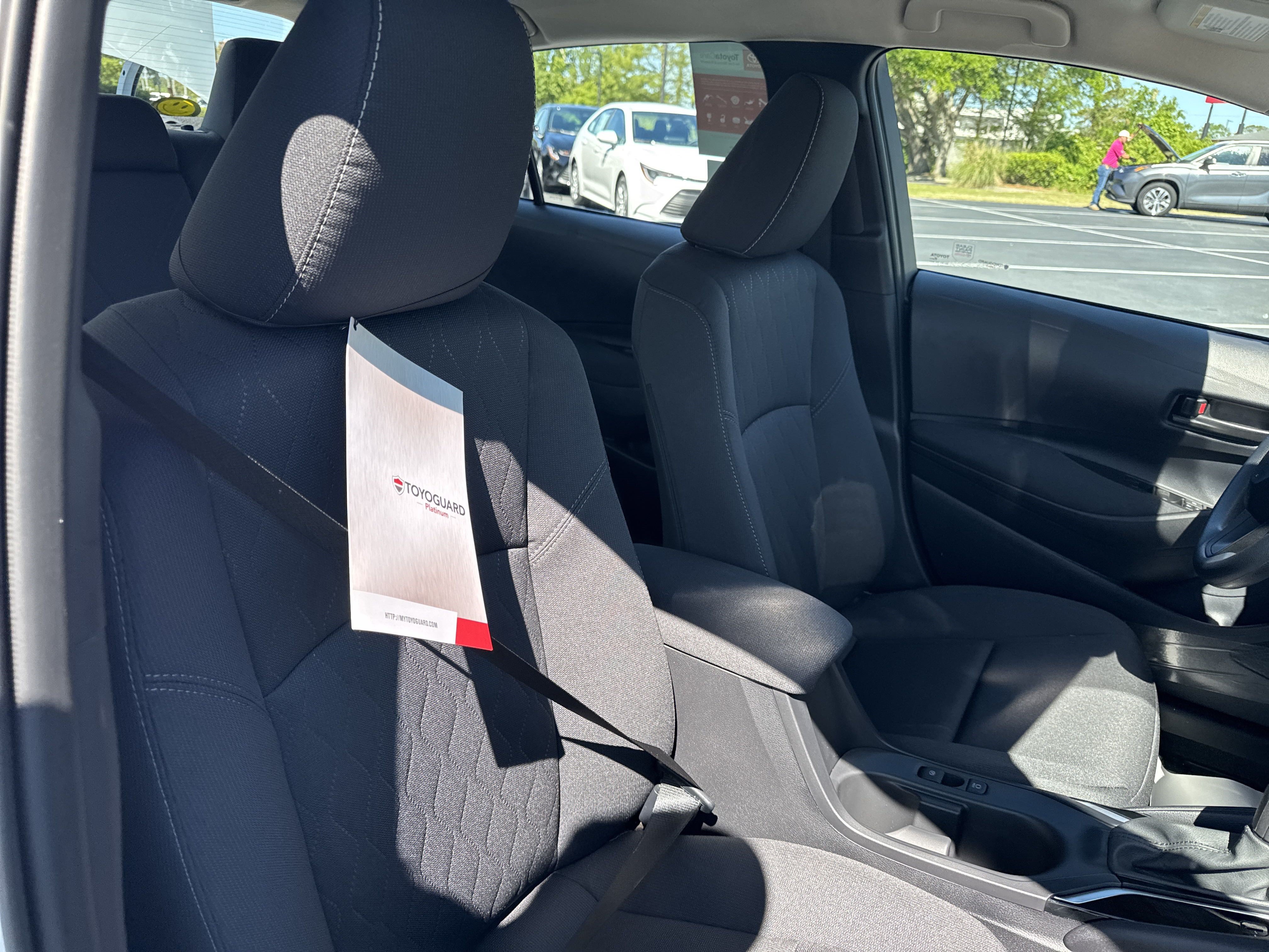 New 2025 Toyota Corolla LE FWD image 32