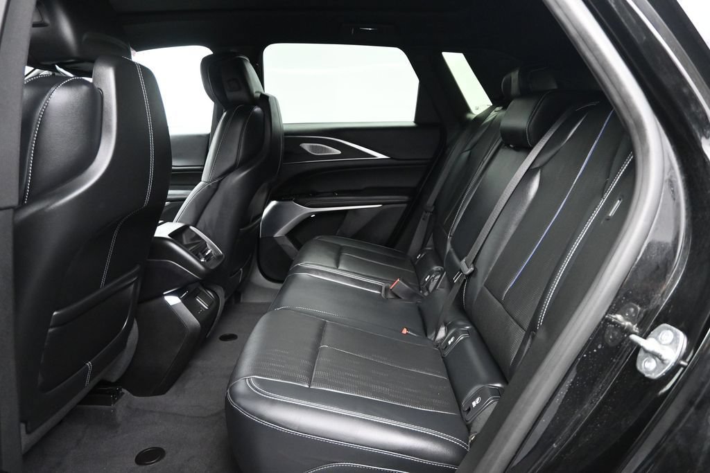 Certified 2025 Cadillac Lyriq Luxury AWD/4WD image 13