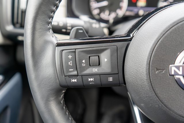 Certified 2025 Nissan Pathfinder SL image 29