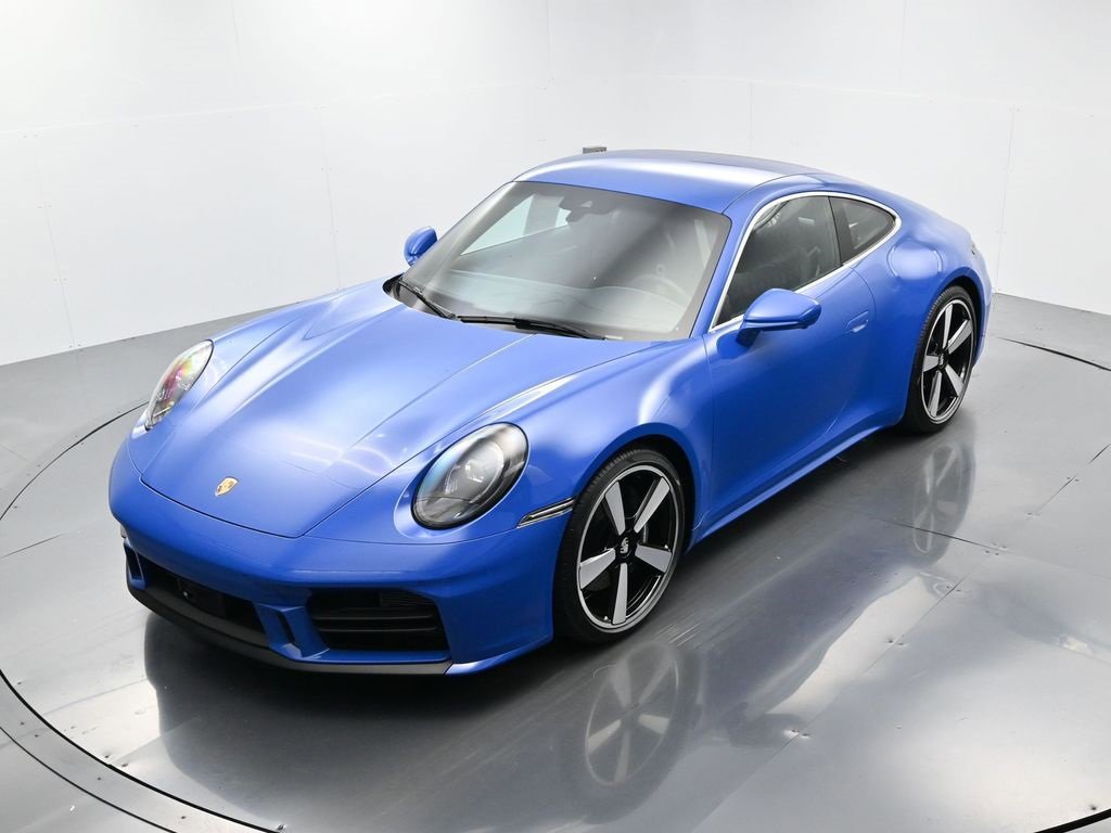 Used 2025 Porsche 911 Carrera image 30