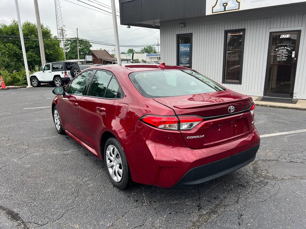 Used 2025 Toyota Corolla LE FWD image 8