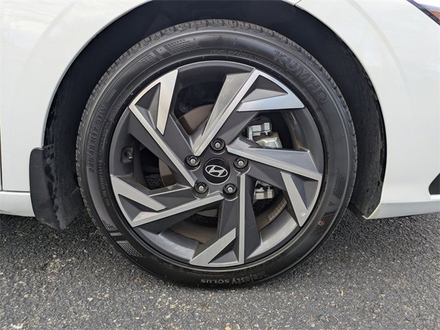Certified 2025 Hyundai Elantra Sport image 11