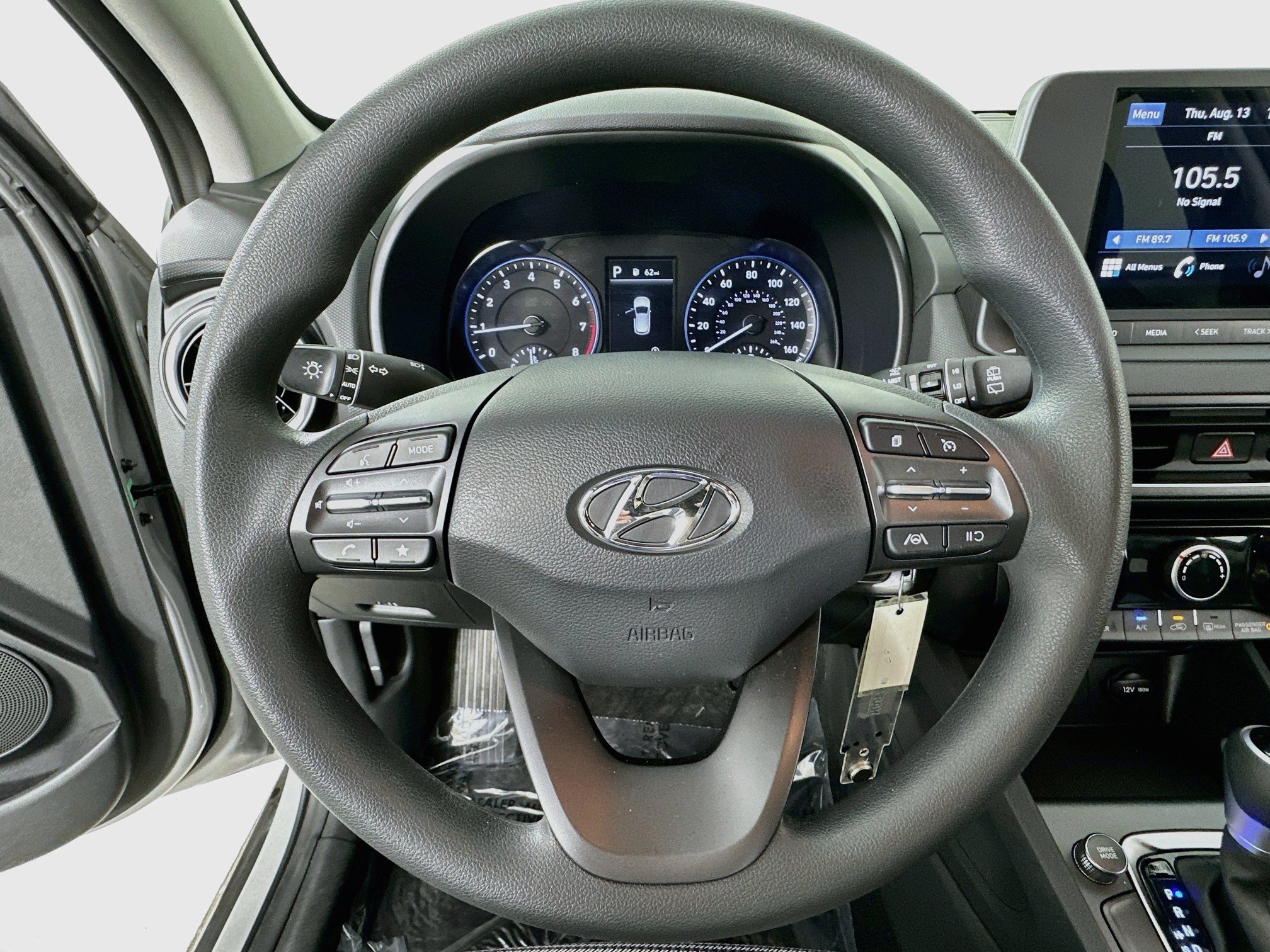 Used 2023 Hyundai Kona SE w/ Cargo Package AWD/4WD image 11