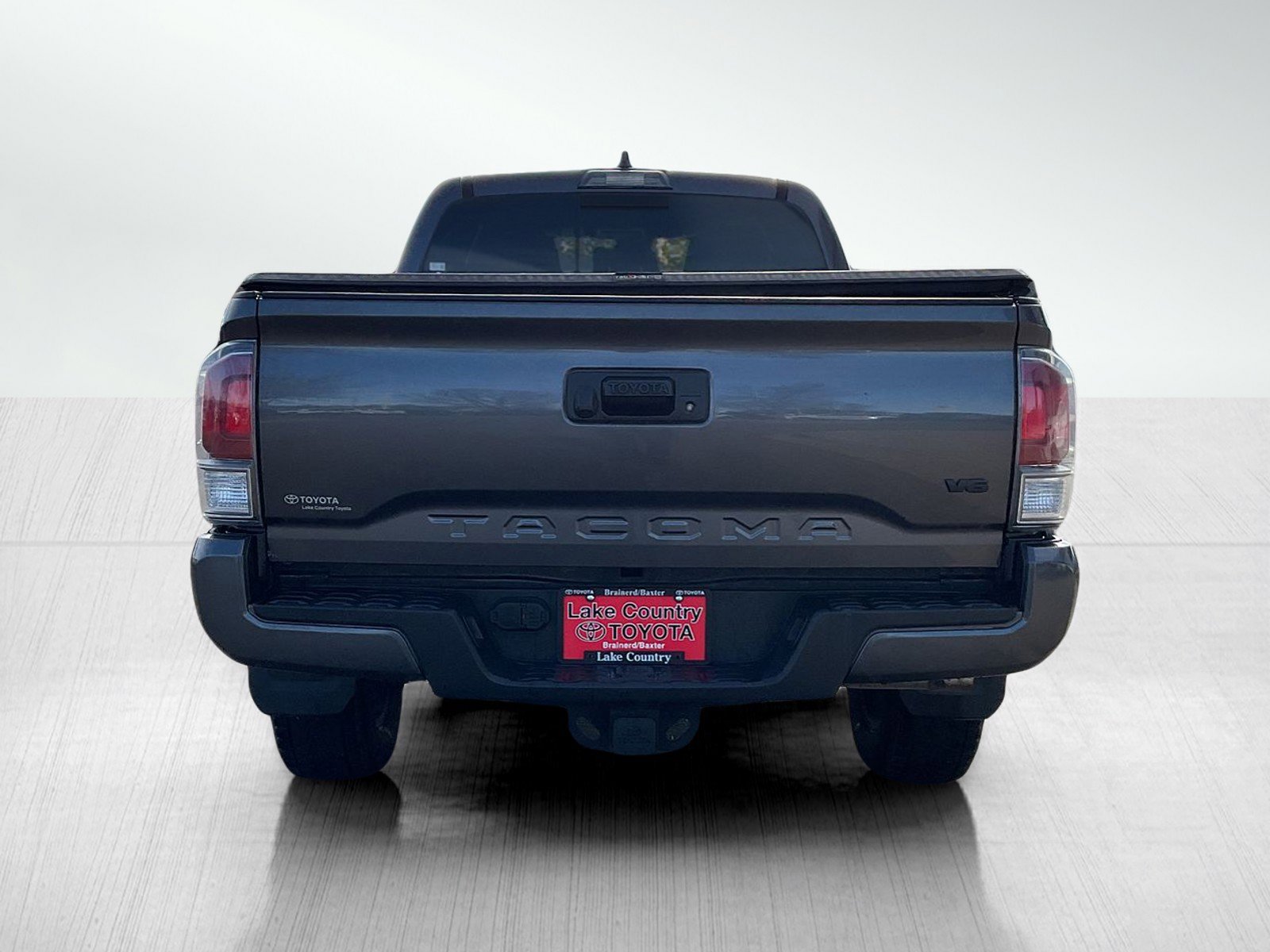 Used 2020 Toyota Tacoma TRD Sport image 4