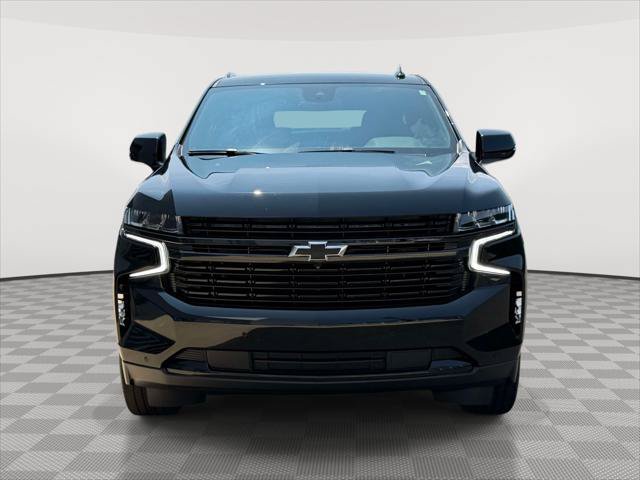 Used 2024 Chevrolet Suburban RST w/ Luxury Package AWD/4WD image 2