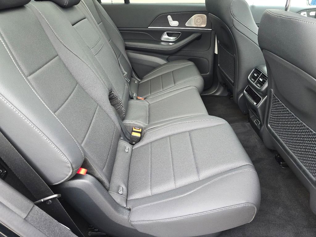 New 2026 Mercedes-Benz GLS 450 4MATIC image 19