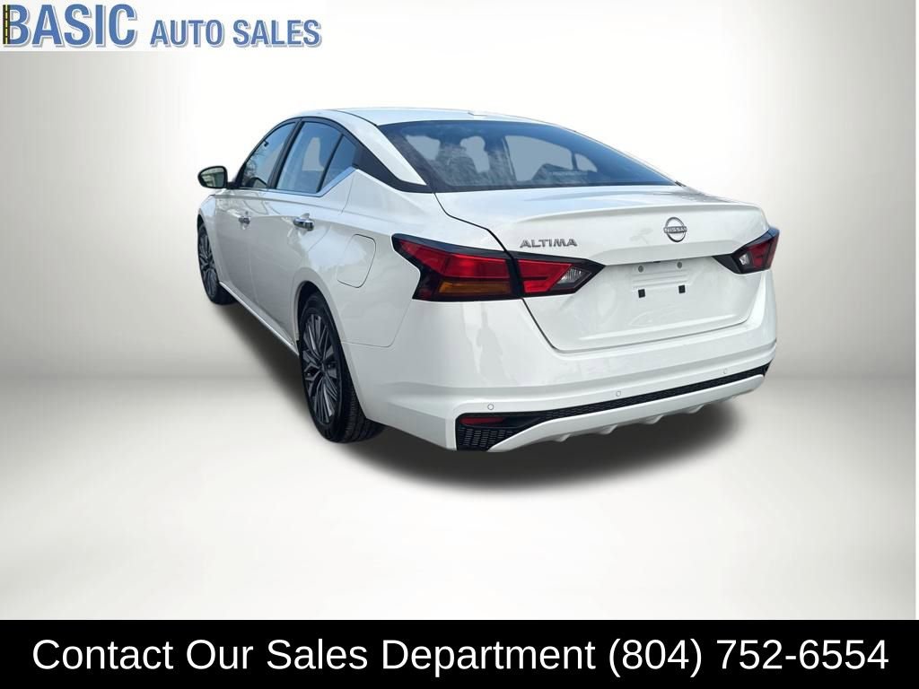 Used 2025 Nissan Altima 2.5 SV image 10