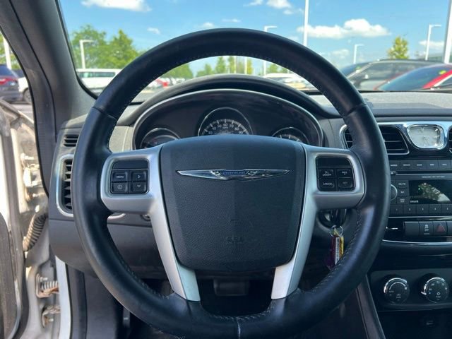 Used 2013 Chrysler 200 Touring FWD image 12