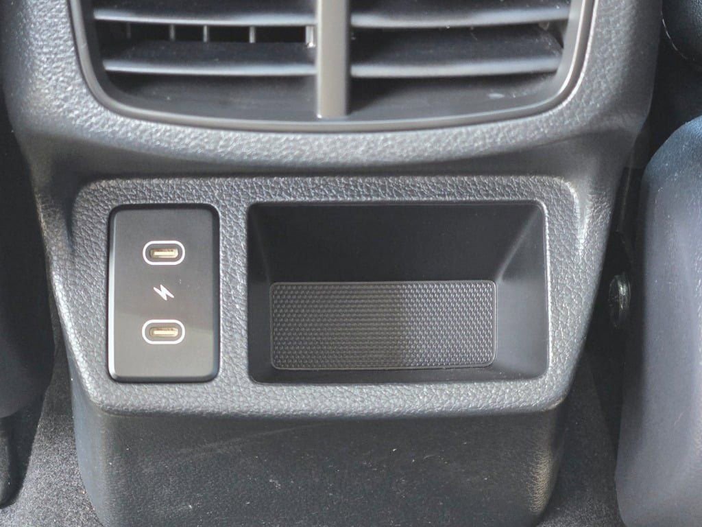 Used 2024 Kia Seltos EX image 17