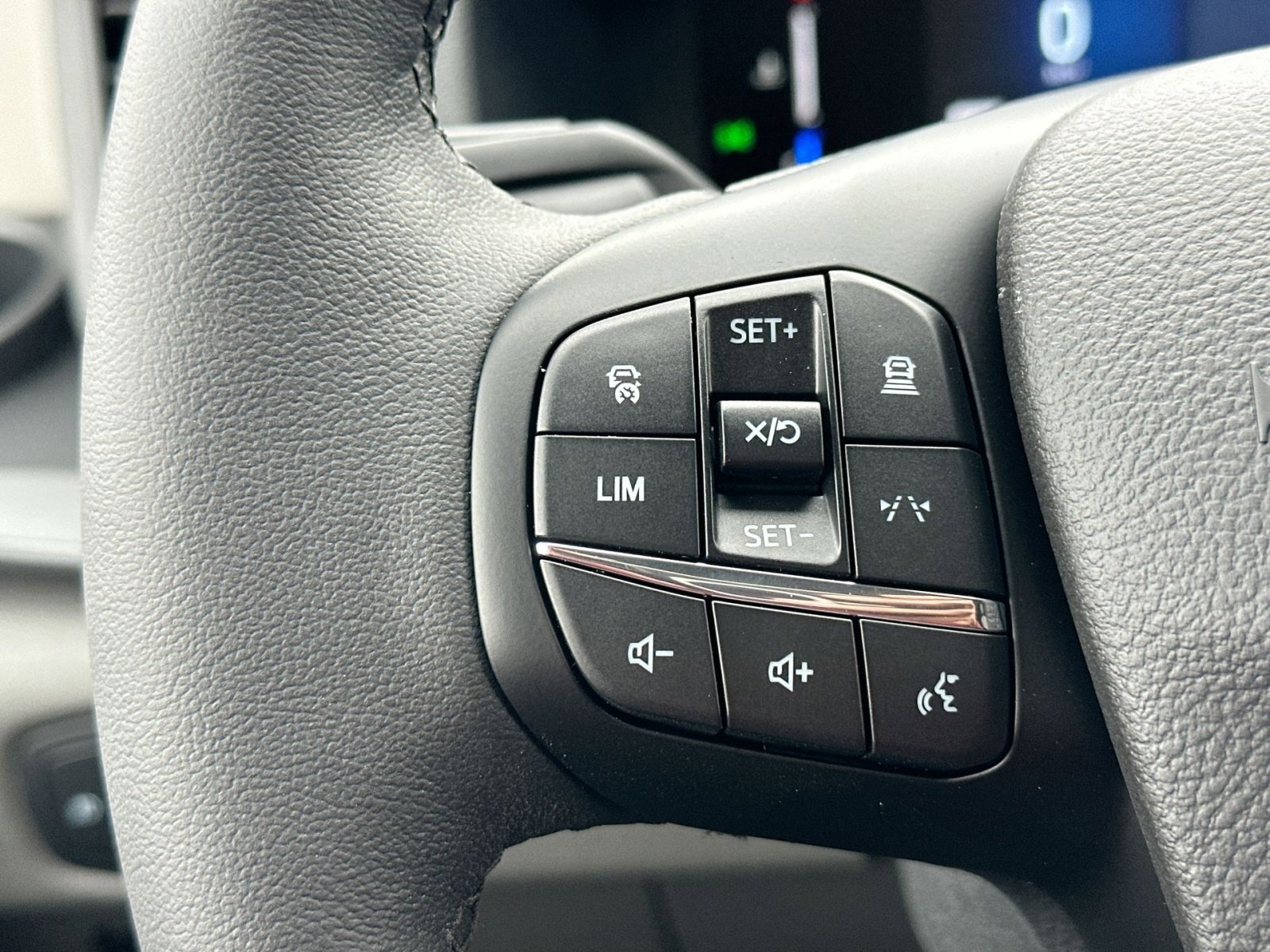 New 2026 Ford Transit 250 148 Medium Roof w/ Load Area Protection Package image 21